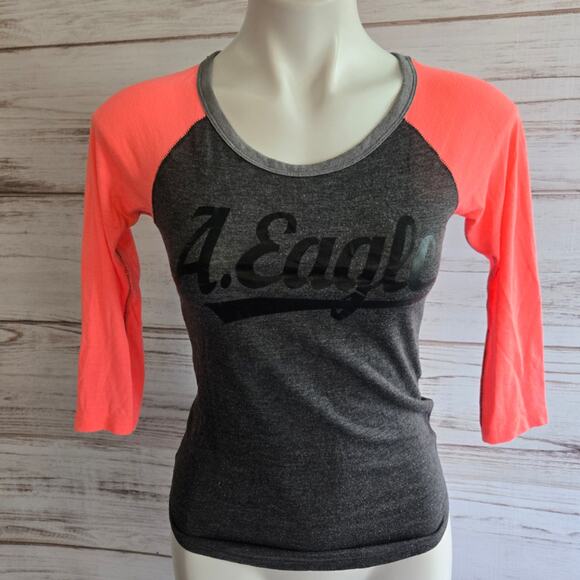 American Eagle Outfitters Baseball Tee sz XS - Picture 1 of 6